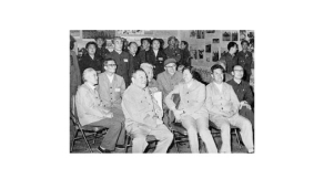 布赫、郝建秀同志來我校視察工作