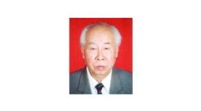 崔瑞珍.1980年－1984年任學(xué)校校長(zhǎng)；1984年－1989年任學(xué)校黨委書記